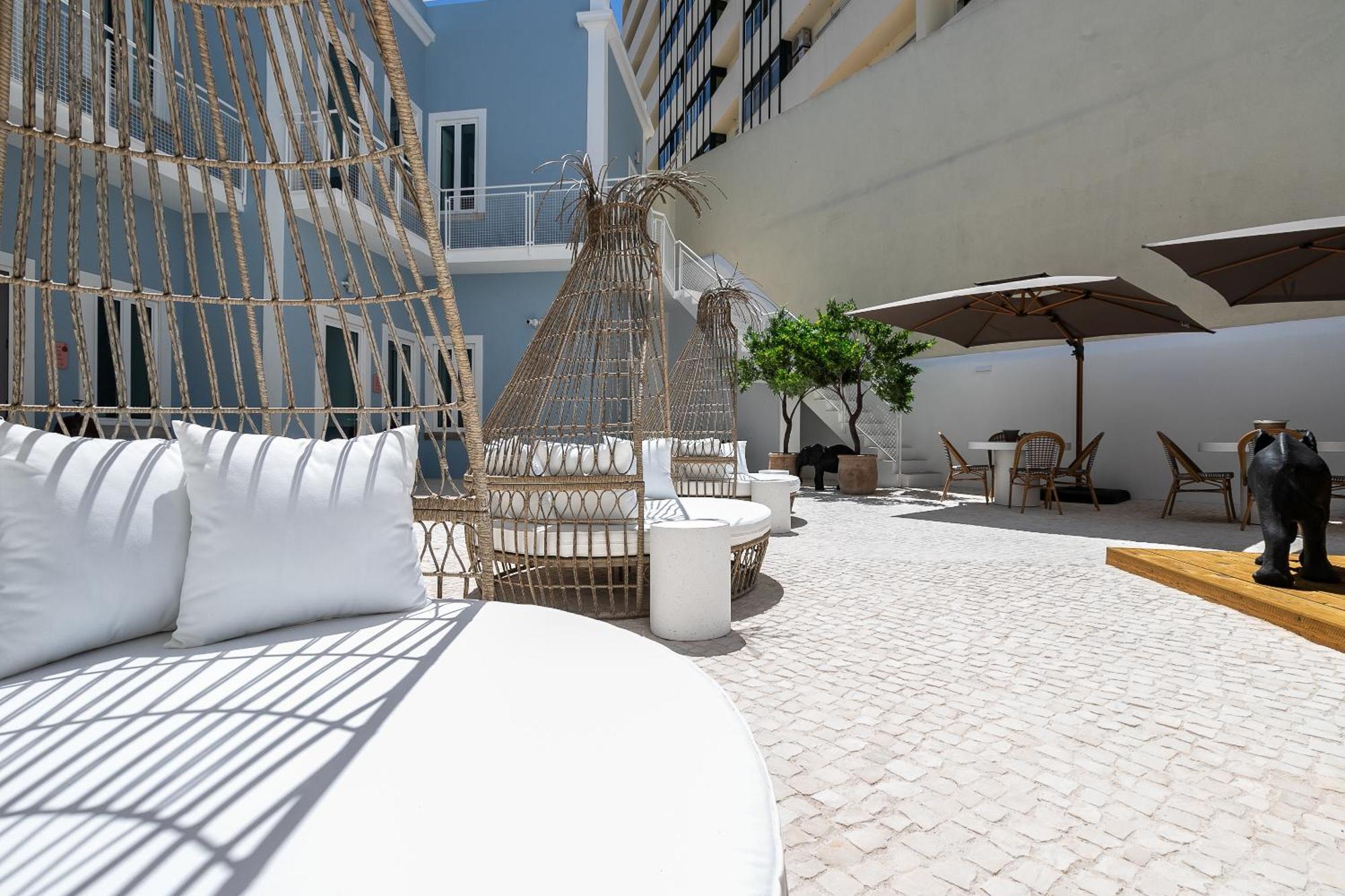 Dona Simone Boutique Suites & Studios - By @ Rita'S Place FAO Exteriér fotografie