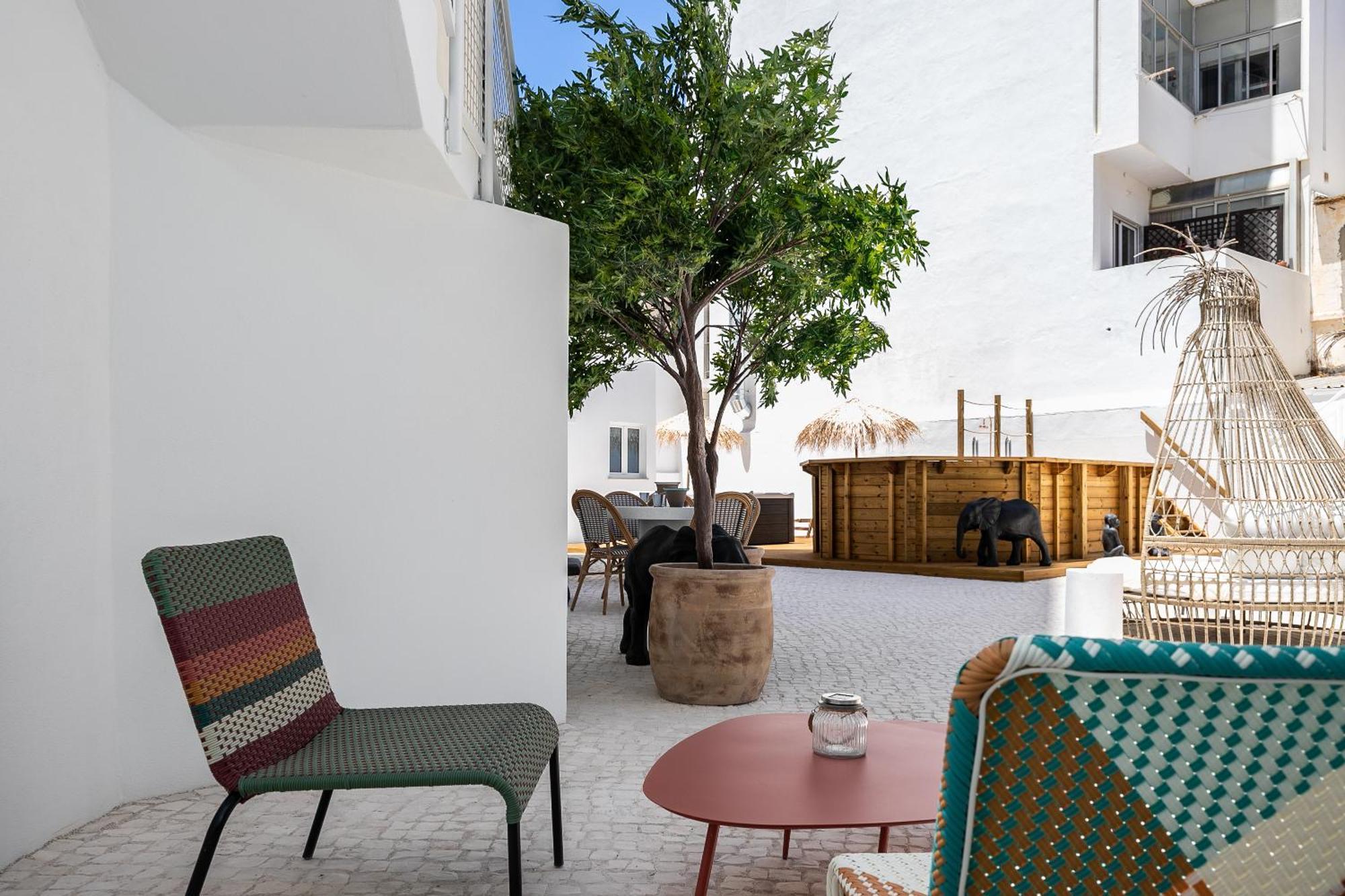 Dona Simone Boutique Suites & Studios - By @ Rita'S Place FAO Exteriér fotografie